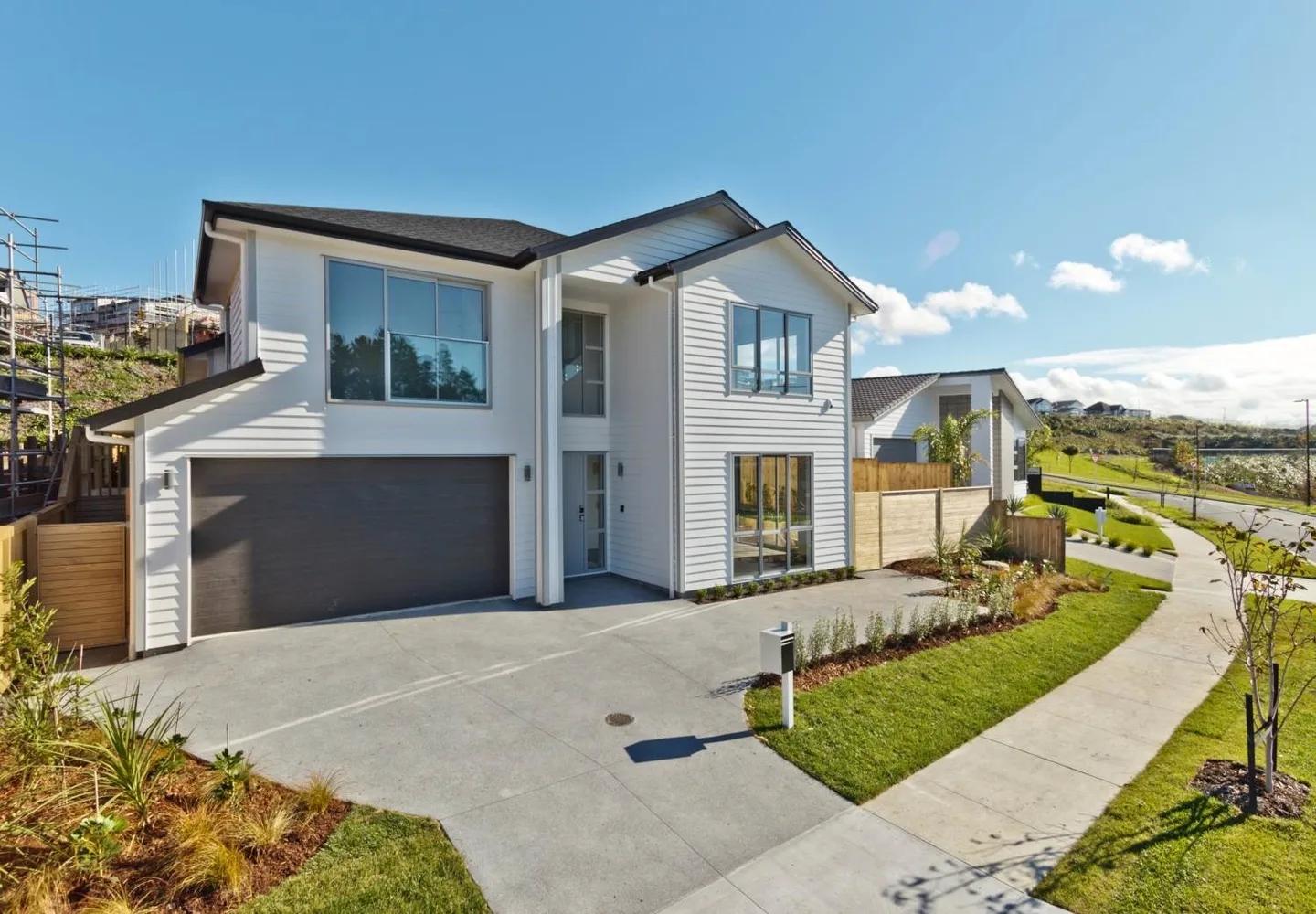 151 Colonial Dr, Front