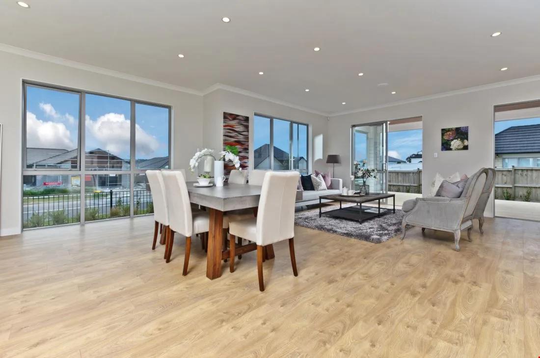 210 Wainui Road, Floor 1 Lounge