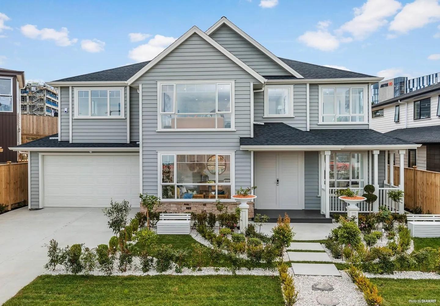 Rathmullen Place, Front