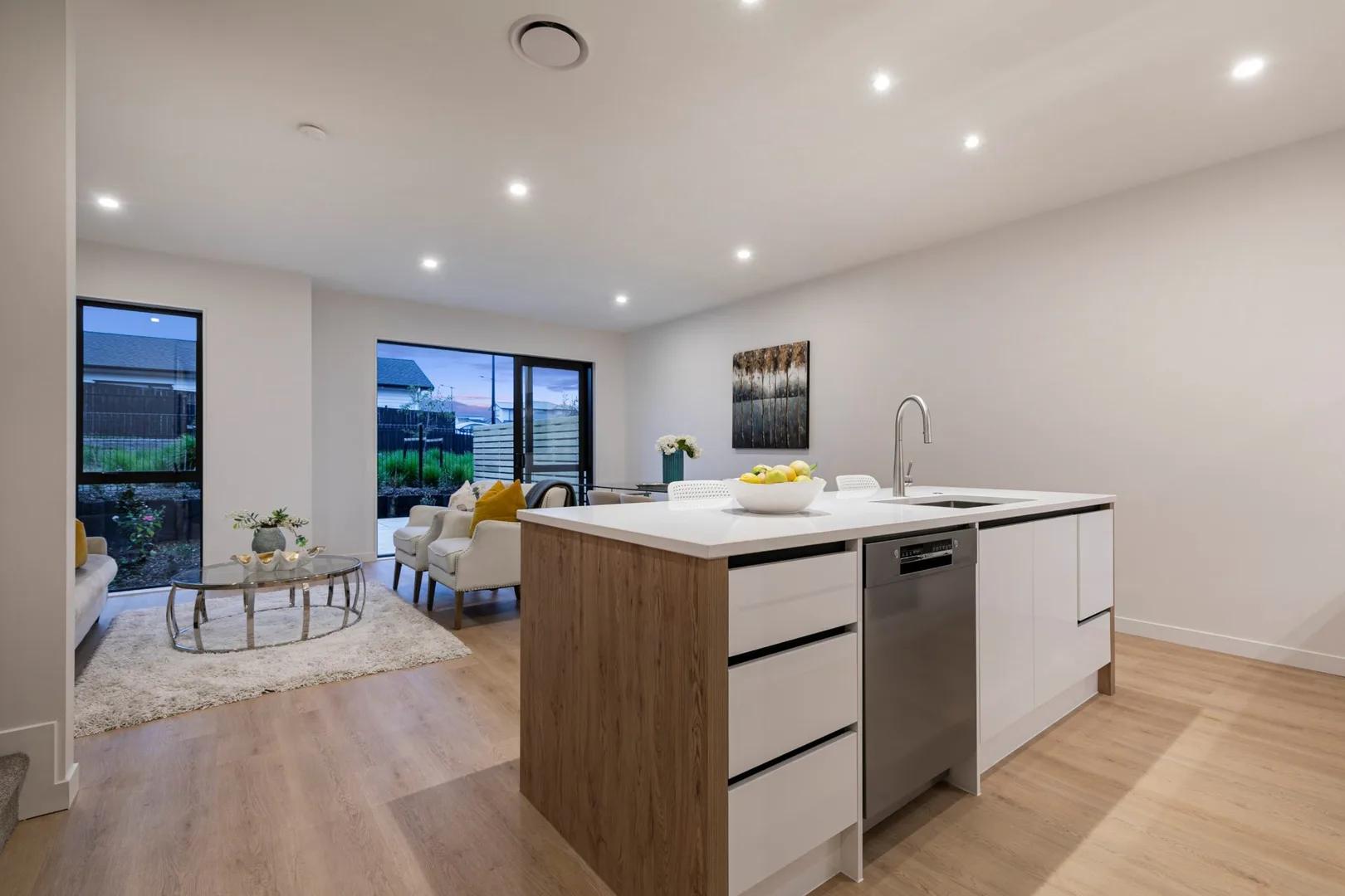 33 Spars Road, Lounge