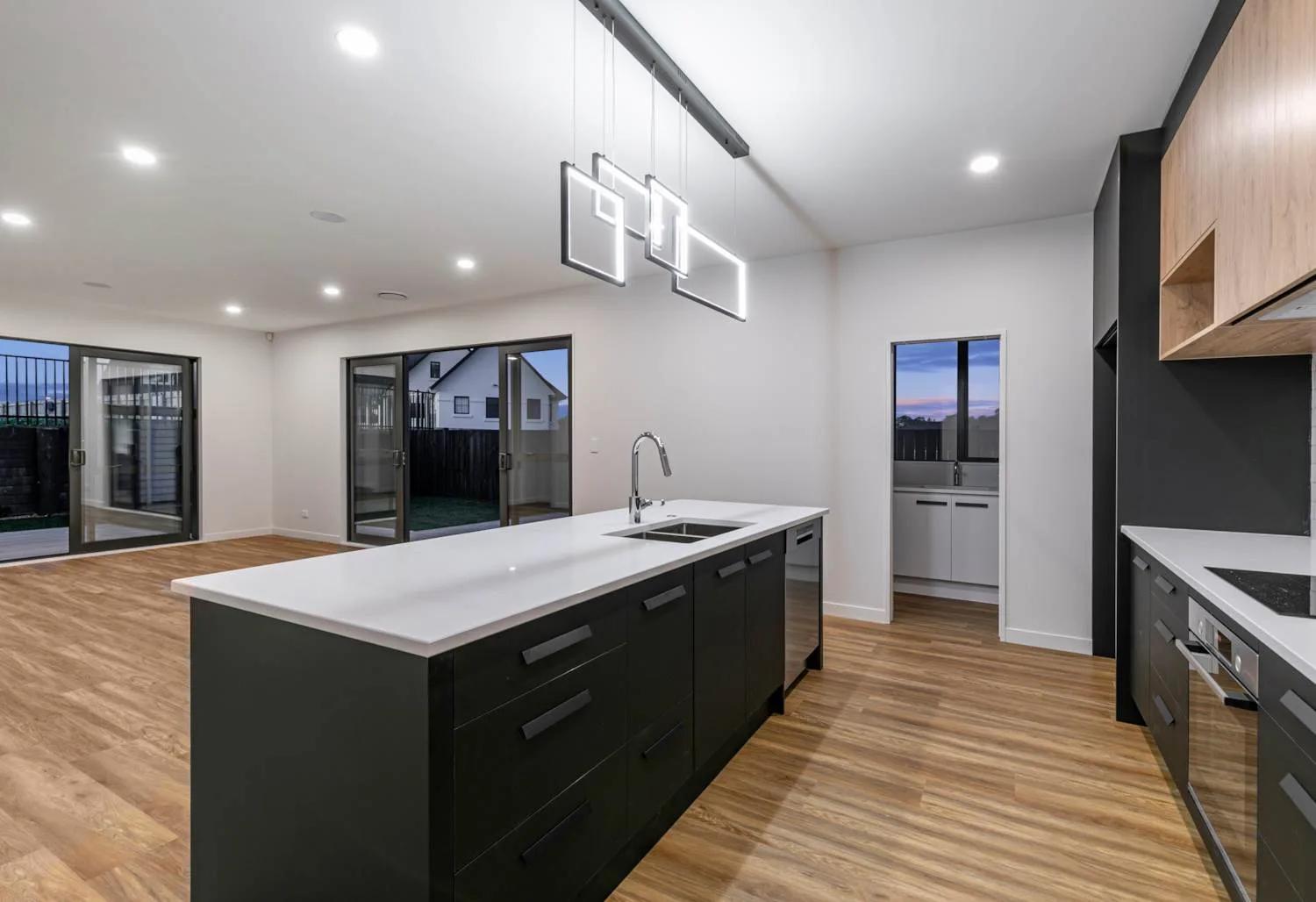 57 Waiwai Drive, Kitchen