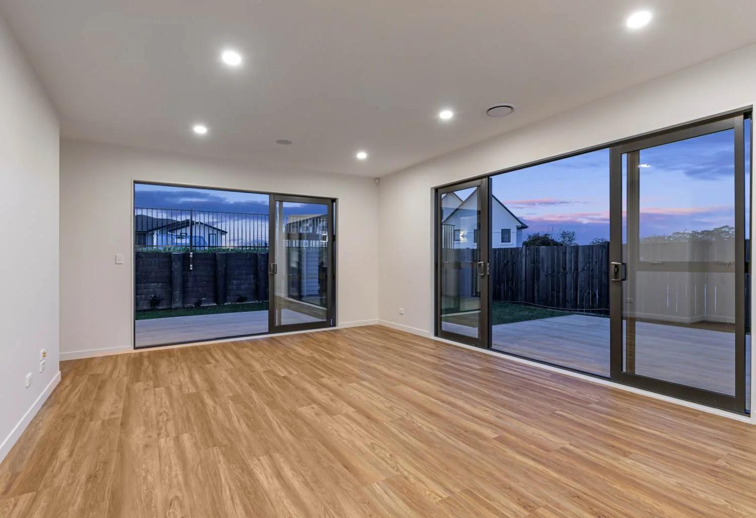 57 Waiwai Drive, Lounge