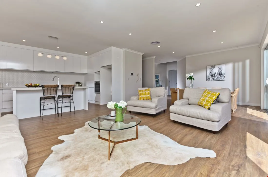 158 Wainui Road, Kitchen Lounge