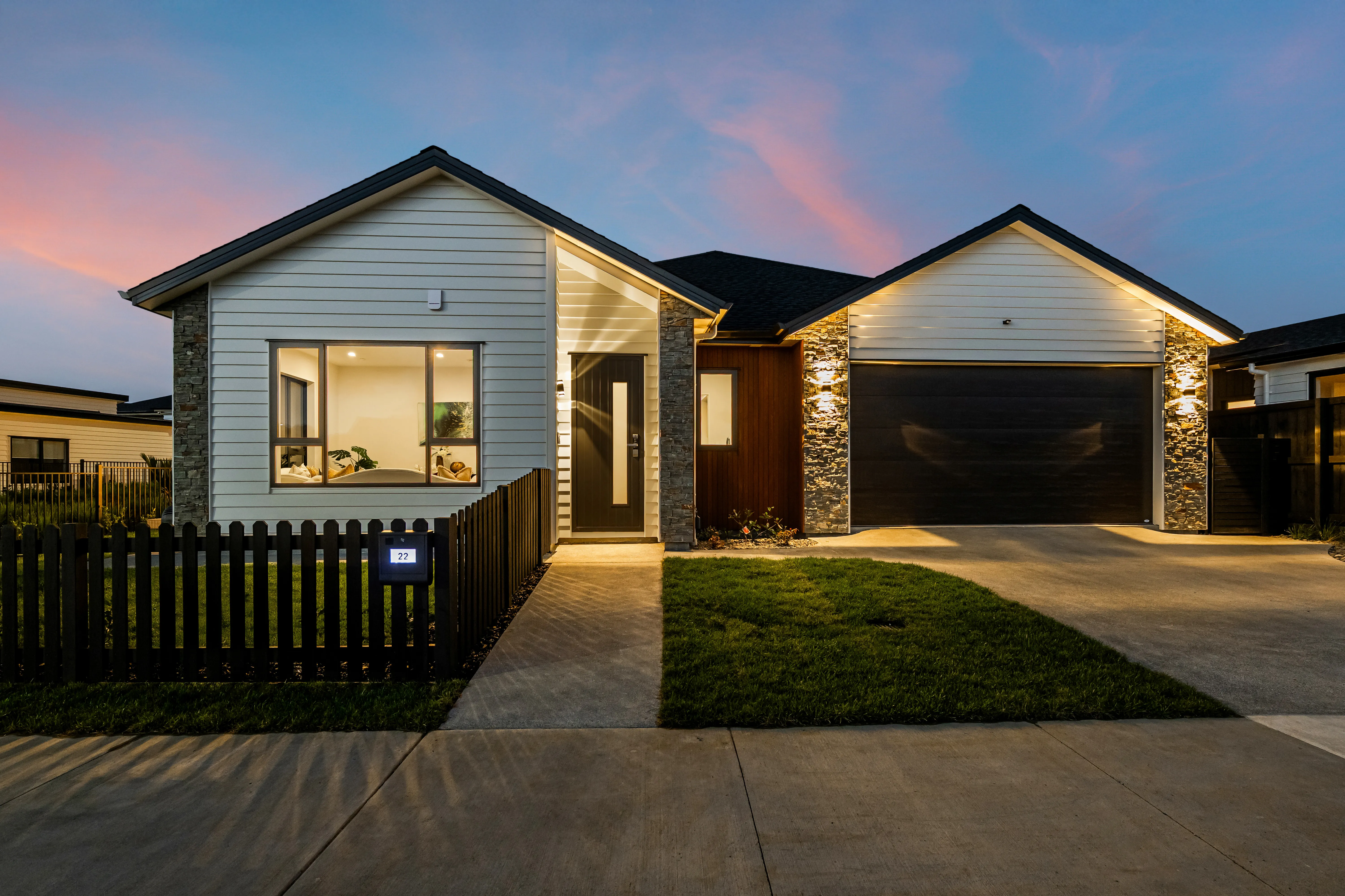 22 Tipu Crescent exterior front view